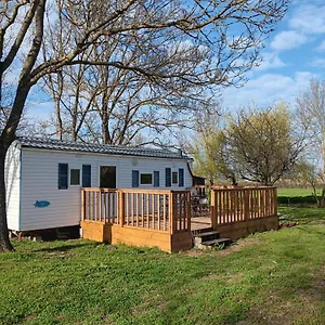 Mobilhome Cosy Au Calme De La Campagne Hébergement de vacances